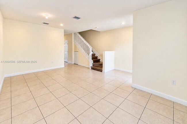 Building Photo - 3360 W 92nd Pl