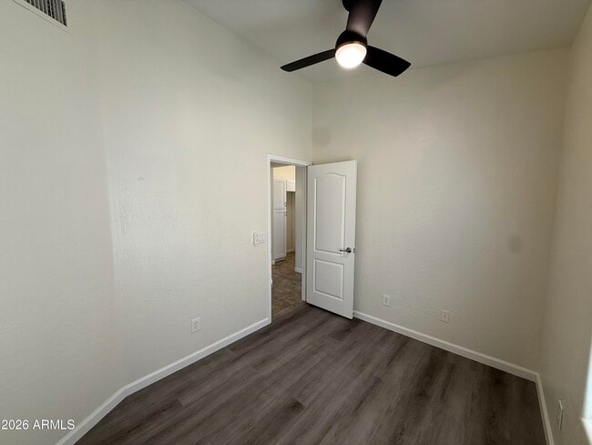 Building Photo - 1112 W Morelos St