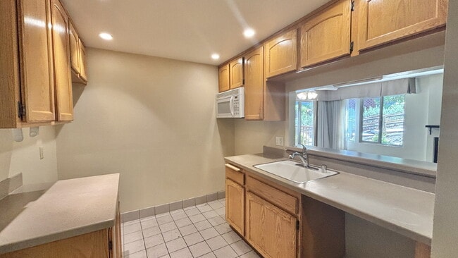 Building Photo - Scenic and Serene Rentals in Ramona