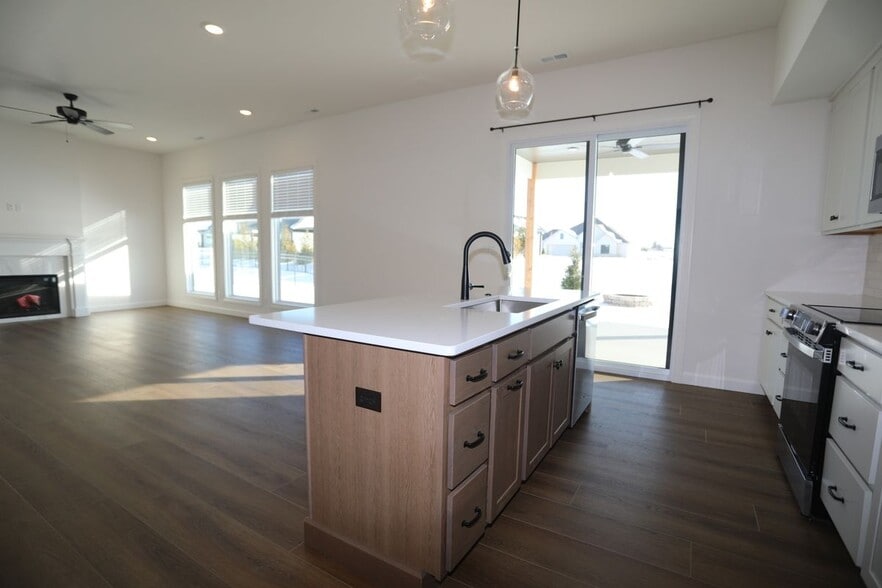 Building Photo - 4404 Kingston Heath Dr