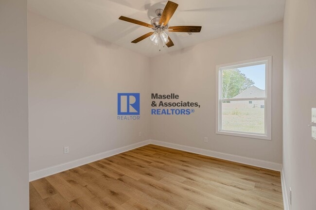 Building Photo - 359 Willow Wy