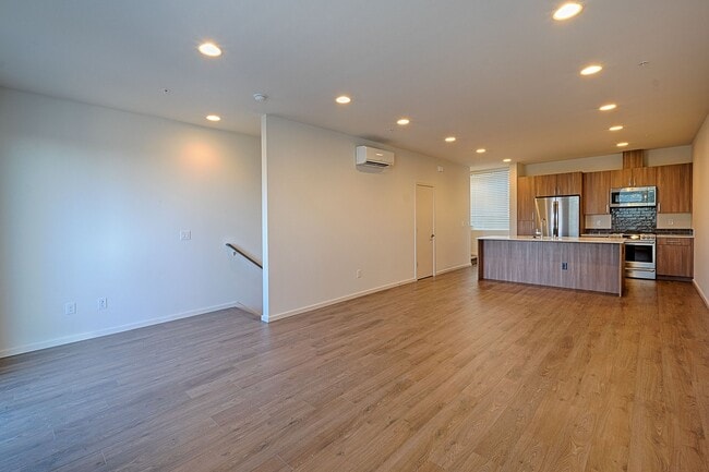 Building Photo - 8025 15th Ave NW