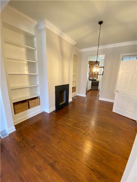 Building Photo - 503 Blair St