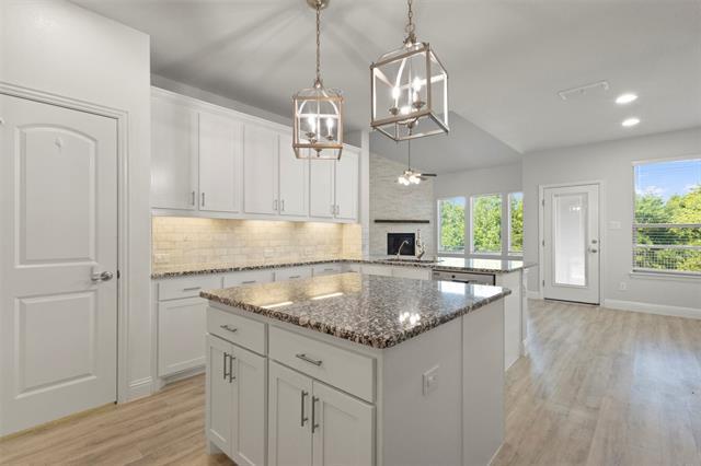 Building Photo - 4717 Dorchester Dr