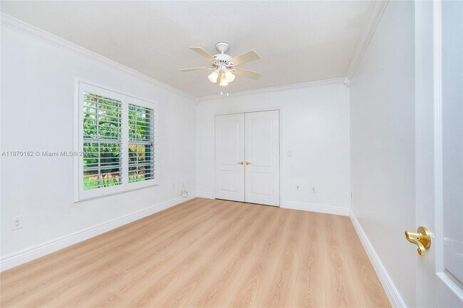 Building Photo - 721 NW 193rd Ave