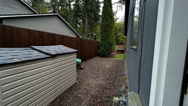 Building Photo - Charming 3-Bed, 2-Bath Retreat!