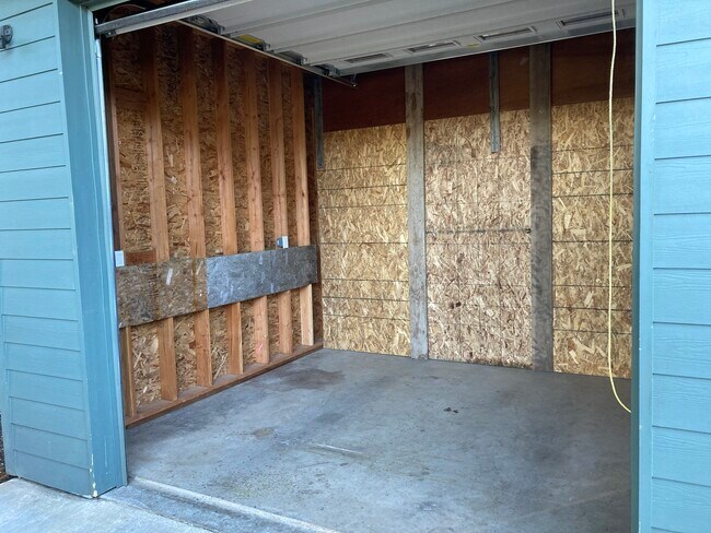 Building Photo - 769-712 12th St