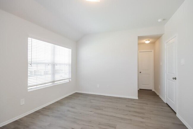 Building Photo - 406 Brushback Dr