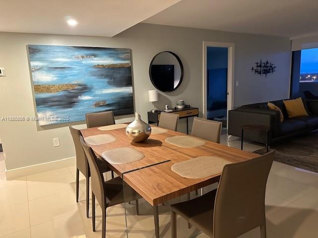 Building Photo - 5600 N Flagler Dr