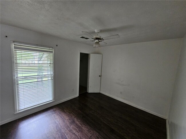 Building Photo - 4413 Idlewood Ln
