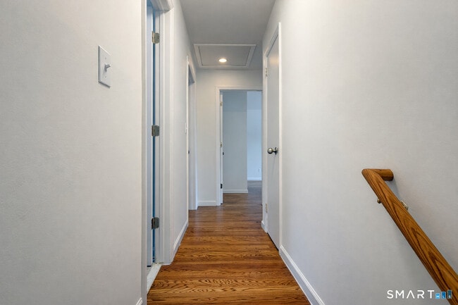 Building Photo - 15 Dairy Farm Rd