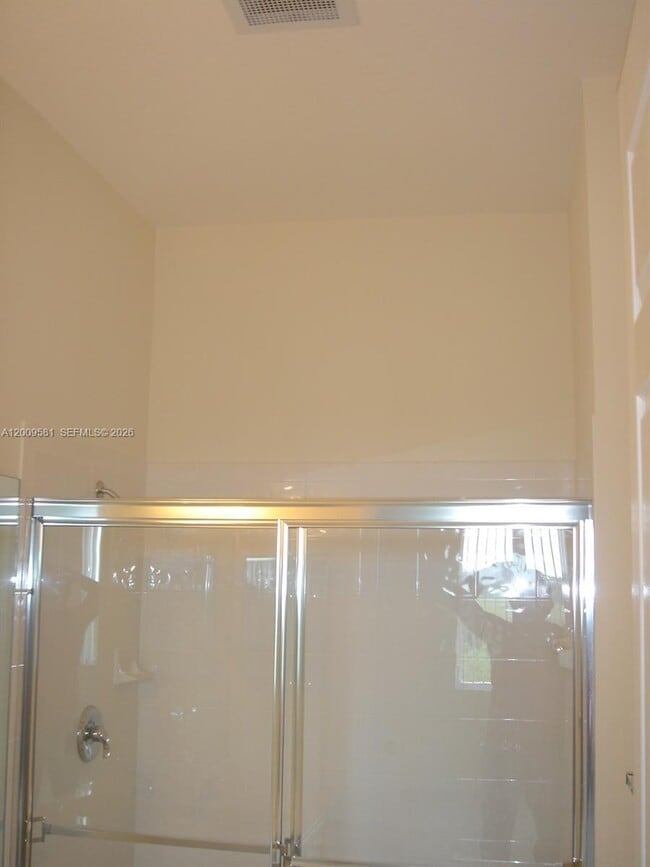Building Photo - 4404 SW 160th Ave
