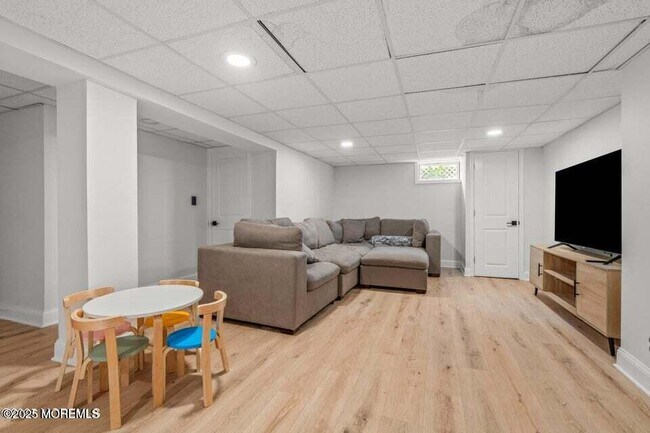 Building Photo - 188 Belmar Ave