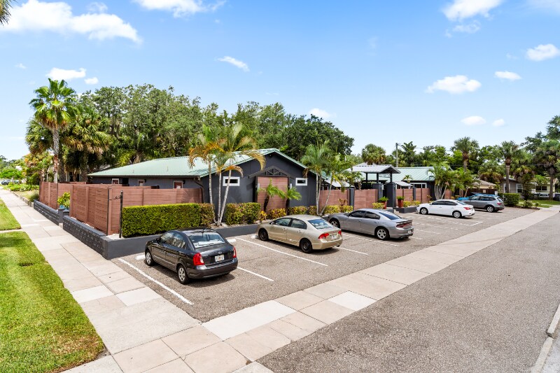 Building Photo - 202 N Fremont Ave