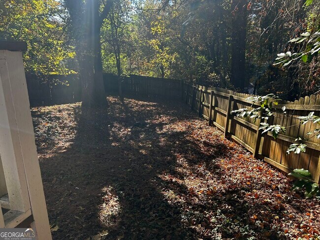 Building Photo - 155 Fay Dr