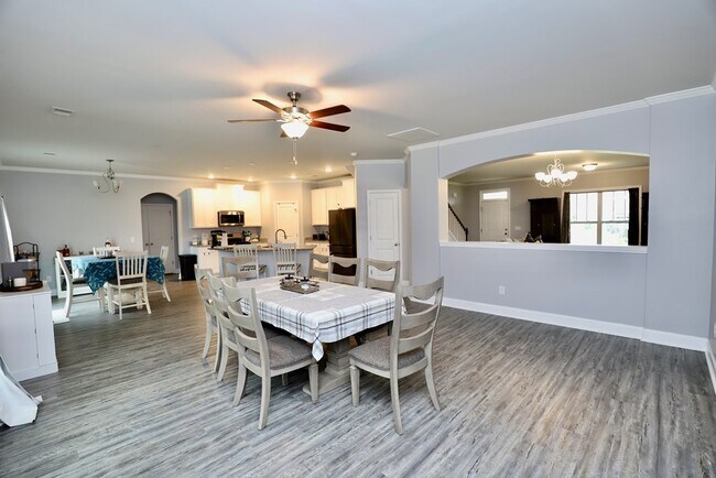 Building Photo - 525 Kittiwake Ln