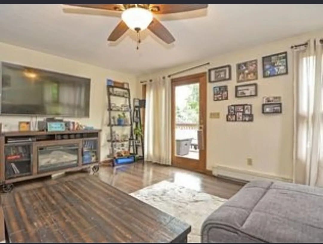 Building Photo - 393 Kelley Blvd