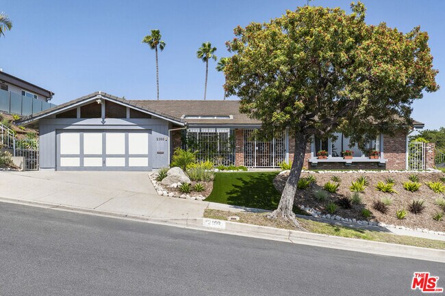 Building Photo - 2160 Winona Blvd