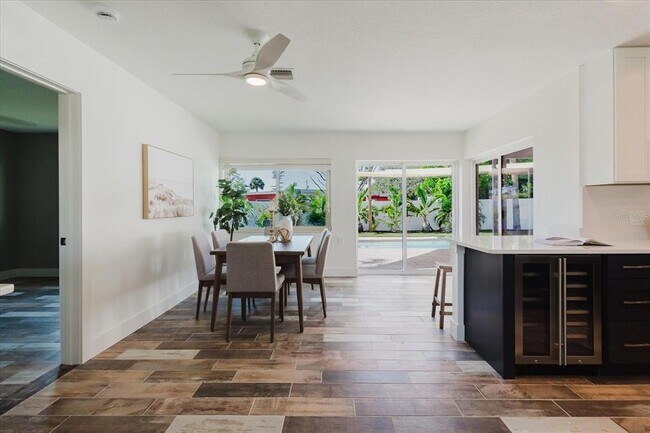 Building Photo - 411 87th Ave