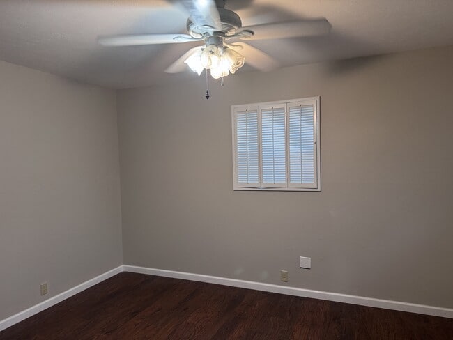 Building Photo - 2118 Westbrook Ave