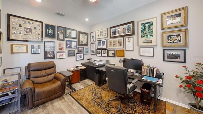 Building Photo - 5655 SW 78th Ave Rd