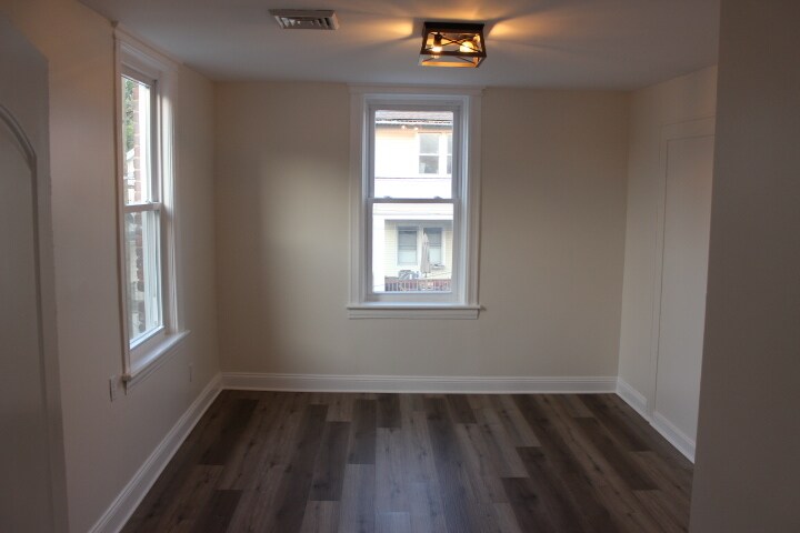 Building Photo - 43 1st Ave