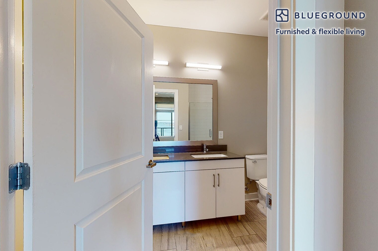 Building Photo - 240 E Shore Rd