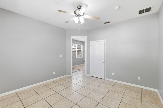 Building Photo - 737 Maya Susan Loop