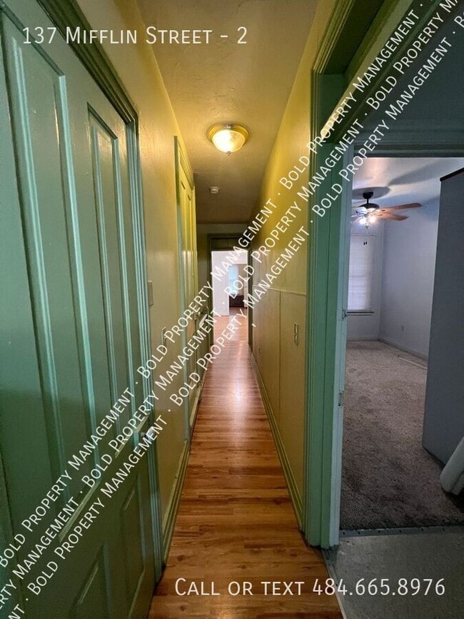 Building Photo - 137 Mifflin St