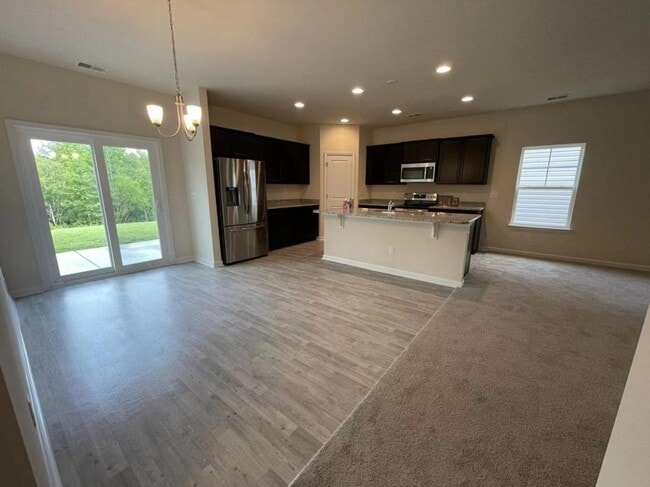 Building Photo - 248 Hampton Park Cir