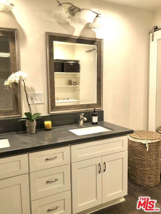 Building Photo - 1261 Laurel Ave