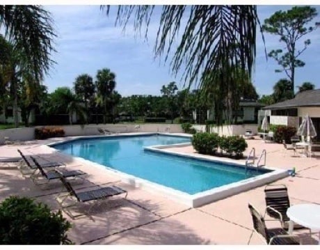 Large heated pool - 225 Deer Creek Blvd