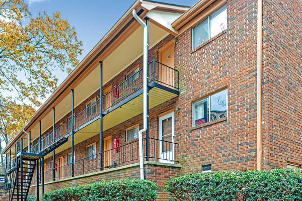 Building Photo - Shallowford Pines