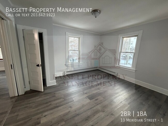 Building Photo - 13 Meridian St