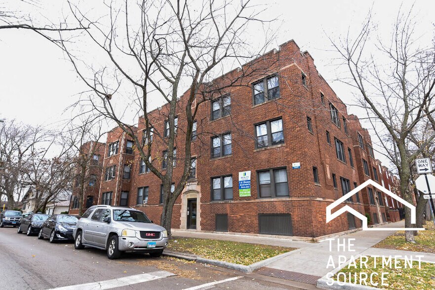 Building Photo - 3600 W Sunnyside Ave