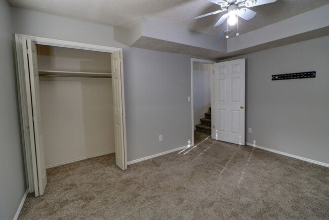 Building Photo - Pet Friendly Town home