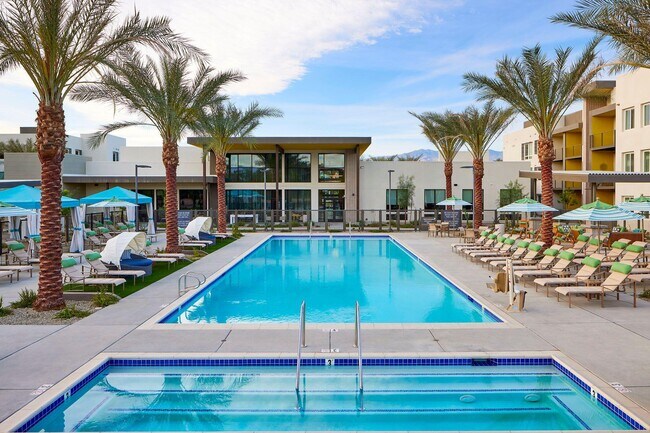 Building Photo - 74300 Country Club Dr