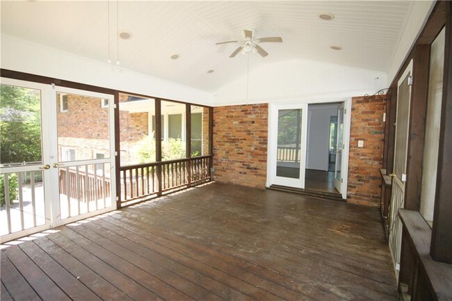 Building Photo - 1735 Moonstone Ct