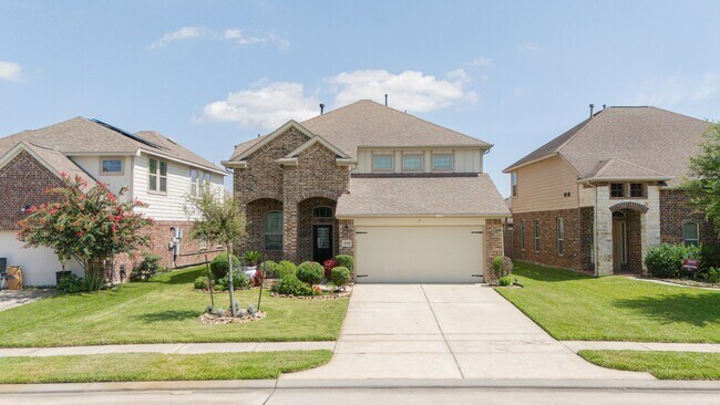 Building Photo - 13303 Davenport Hills Ln