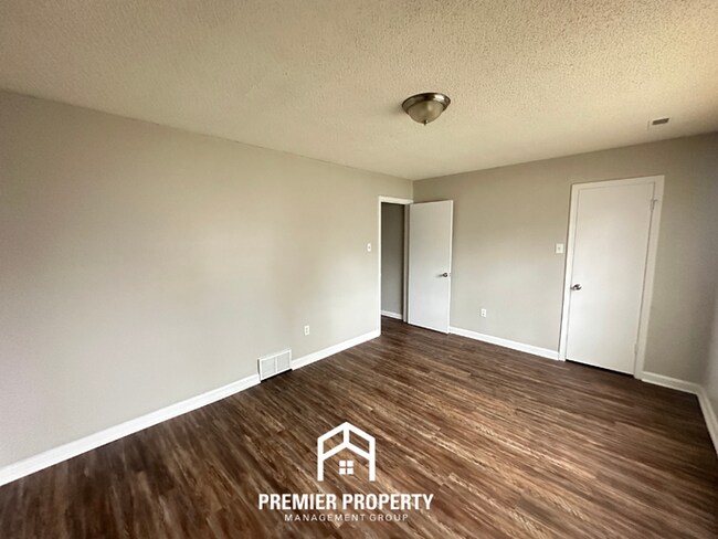 Building Photo - 4505 Stony Point Dr