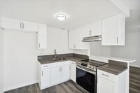 Building Photo - Sage I