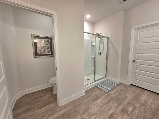 Building Photo - 8055 Silver Maple Dr