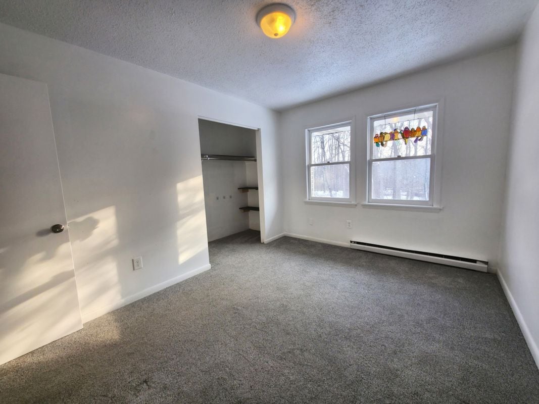 Building Photo - 38 Maxwell Dr