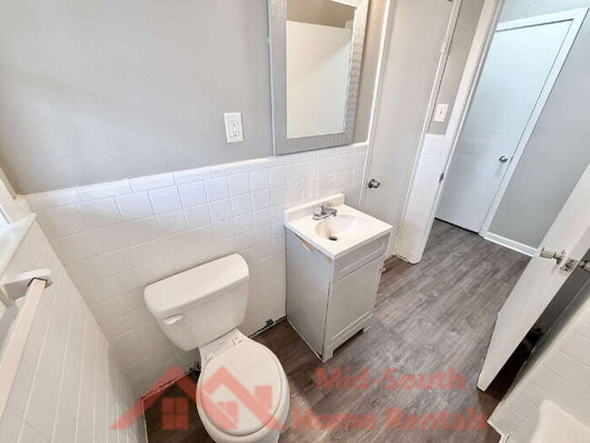 Building Photo - 4349 Newton Dr