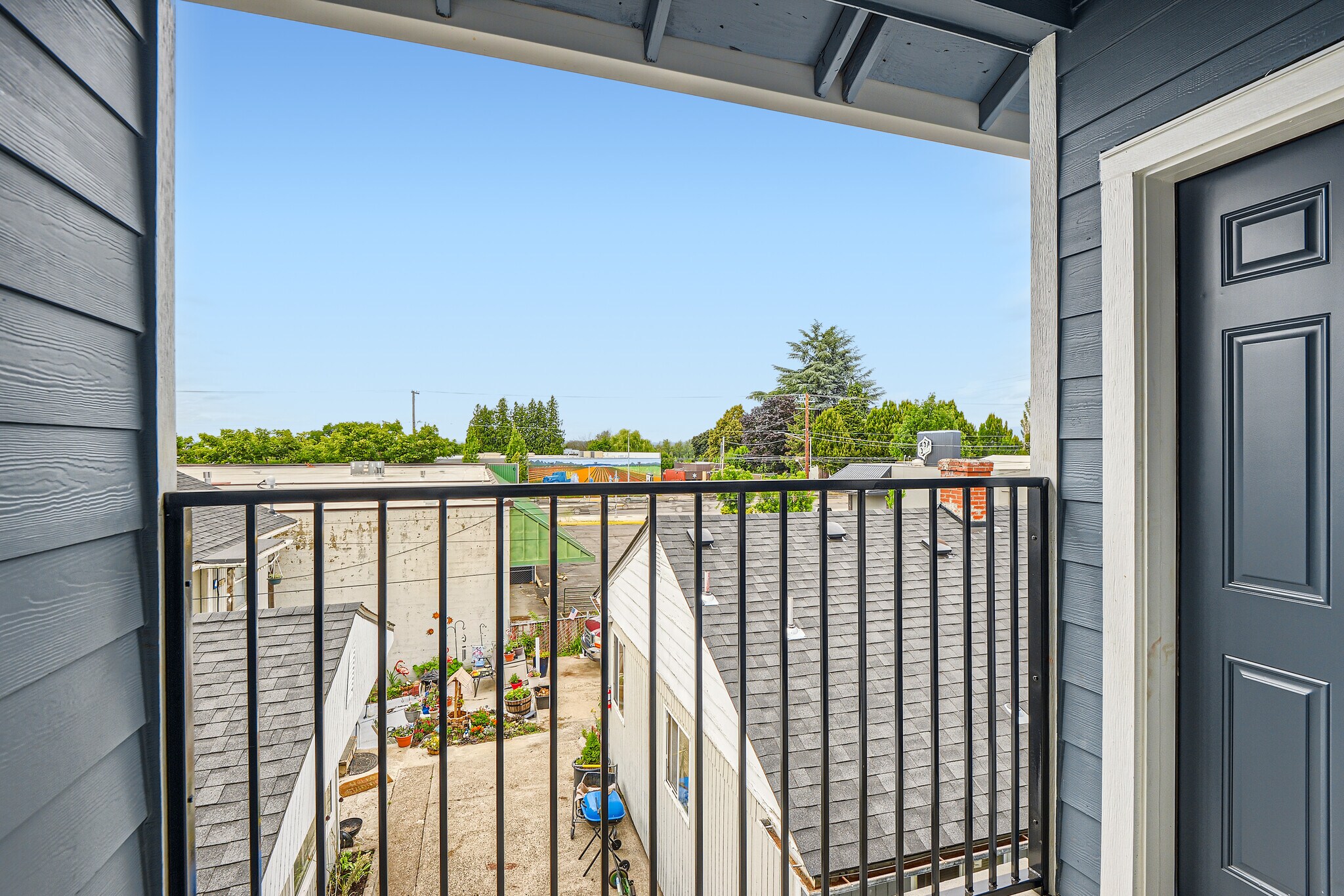 Balcony - 4783 NE 108th Ave