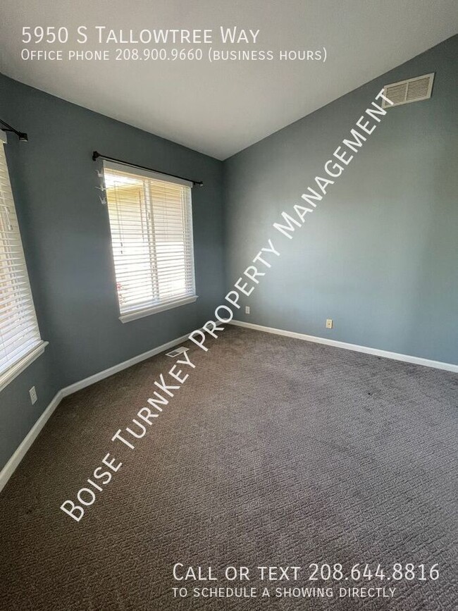 Building Photo - 5950 S Tallowtree Way