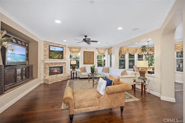 Building Photo - 12 Bentley Rd