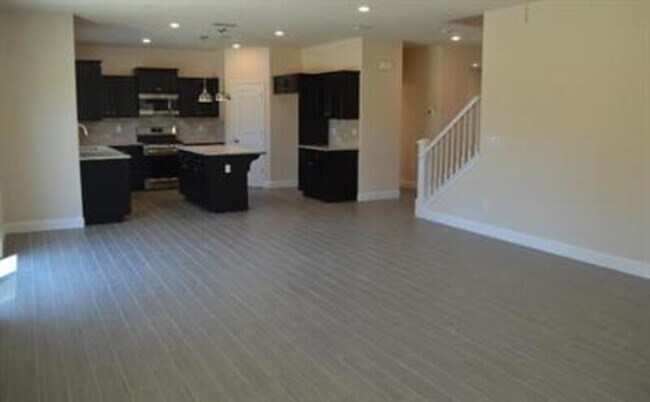 Building Photo - 2406 Gabriel Dr