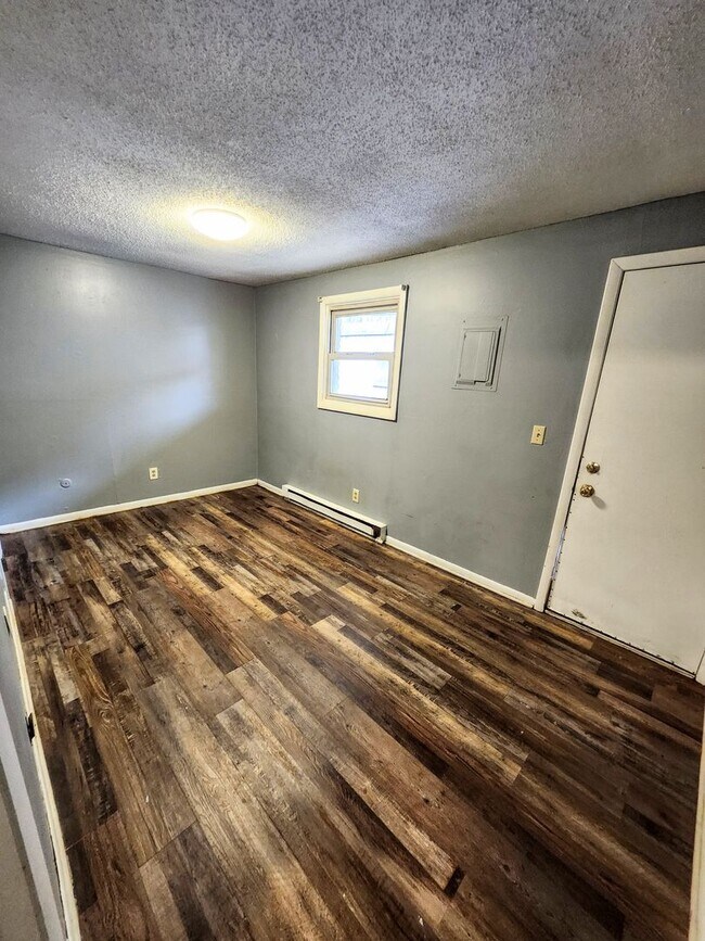 Building Photo - New Listing in Marion IN