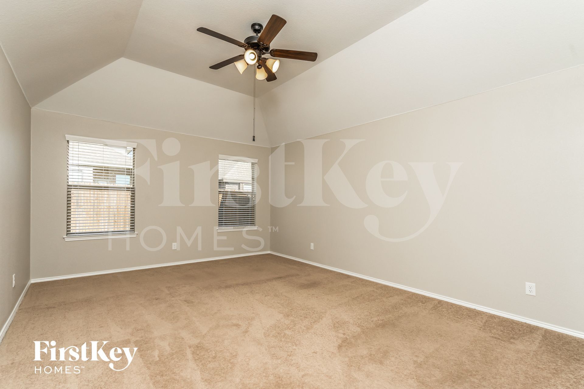 Building Photo - 222 Carson Dr